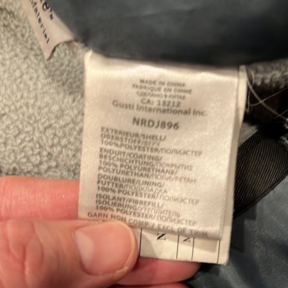 Kamik boys gray winter coat size 4. - Picture 3 of 8